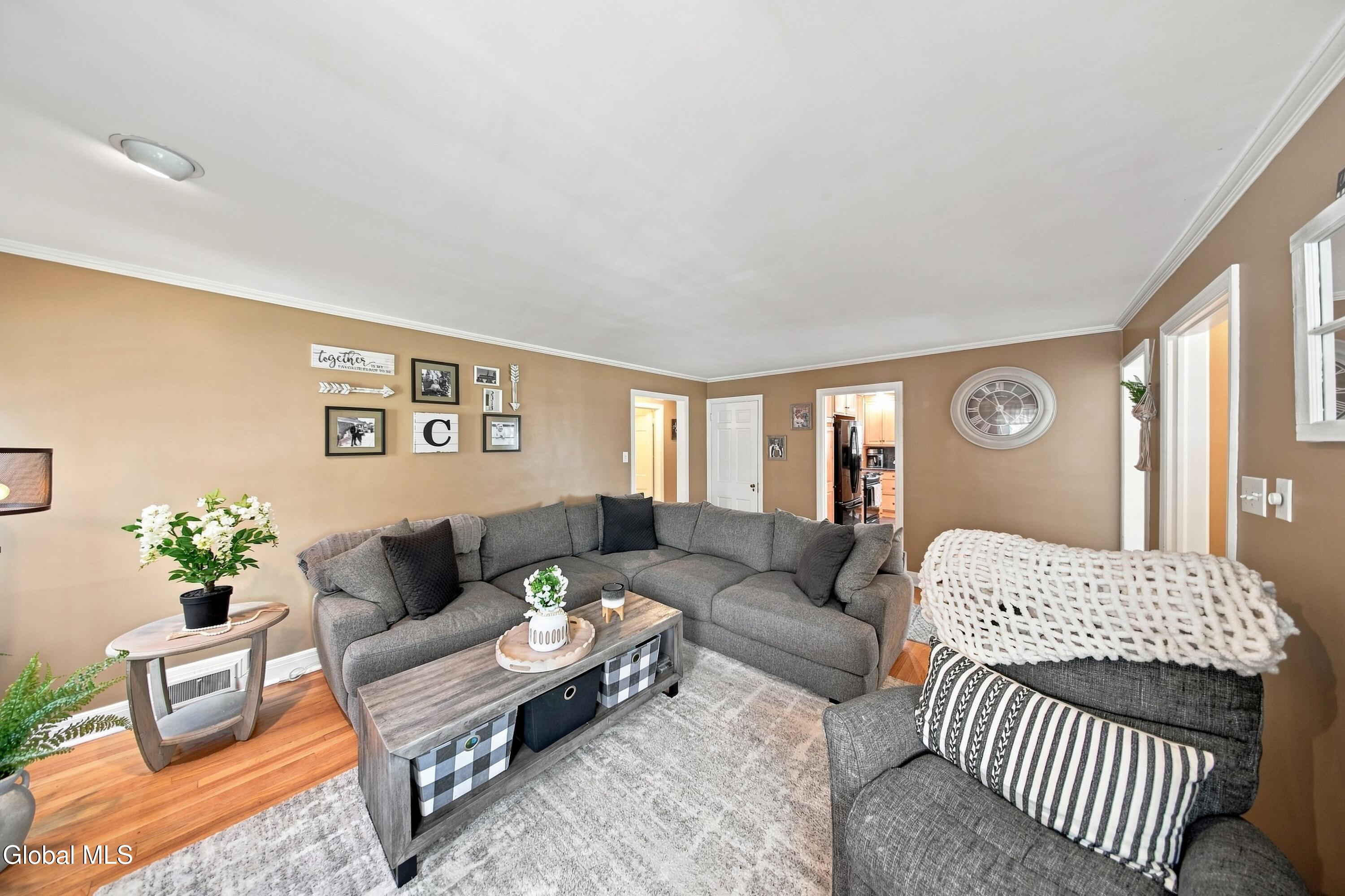2313 Barcelona Road Schenectady NY 12309