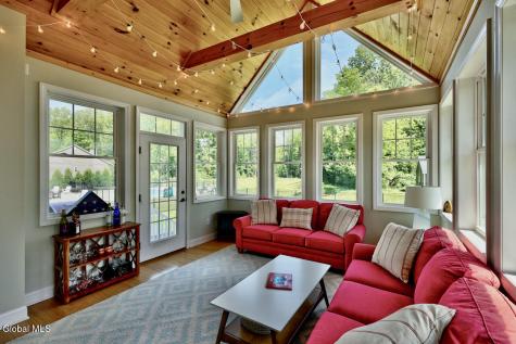 34 Cider Mill Way Saratoga Springs NY 12866