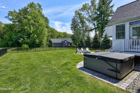 34 Cider Mill Way Saratoga Springs NY 12866