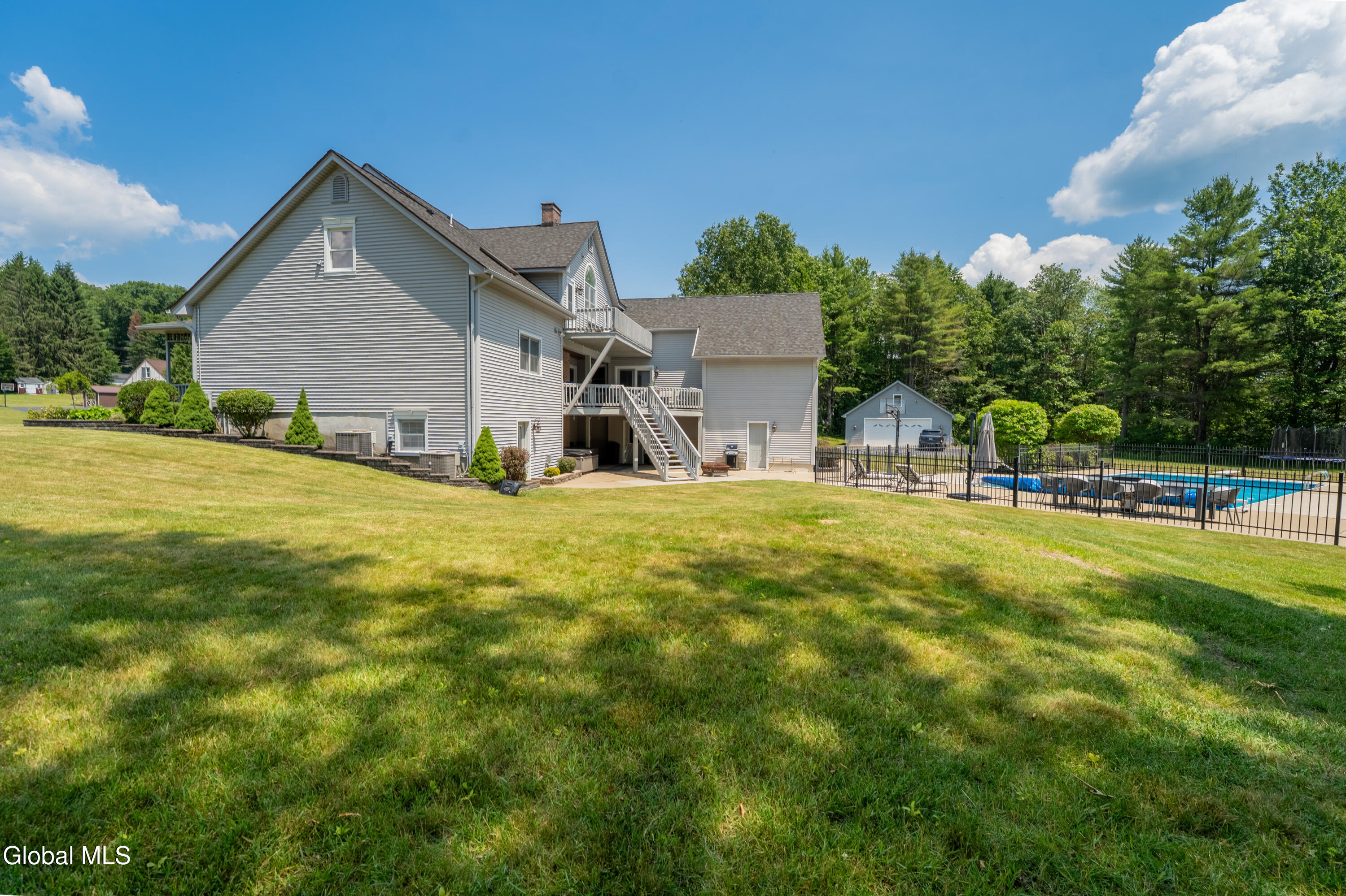119 Progress Heights Gloversville NY 12078