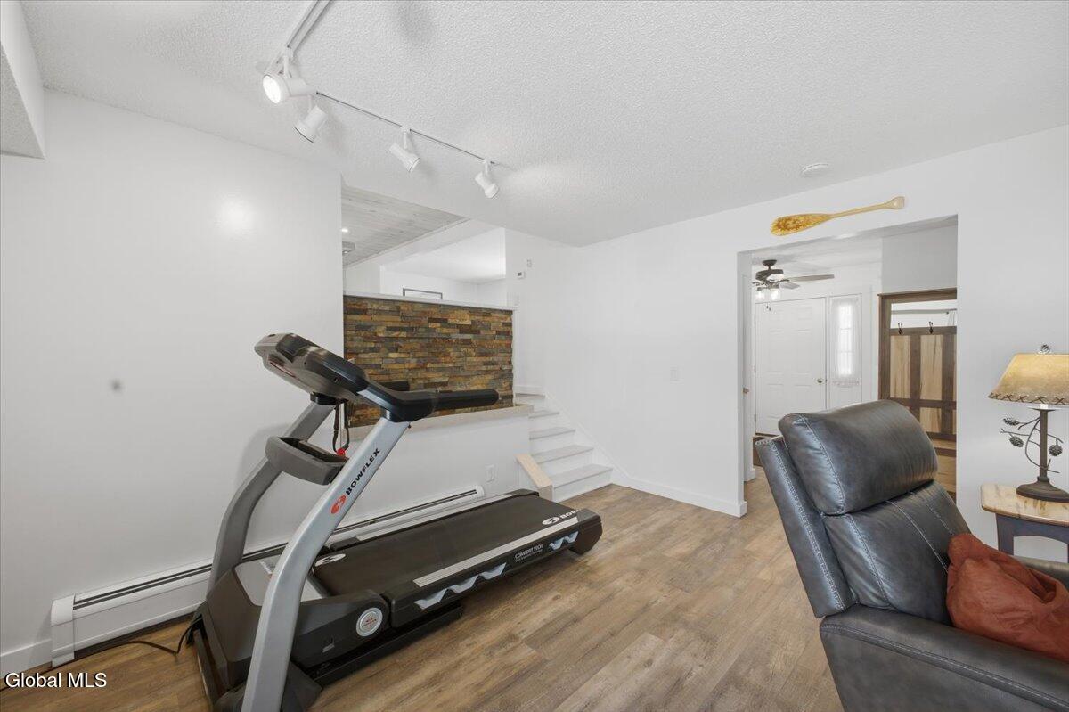 10 Queen Diana Lane Queensbury NY 12804
