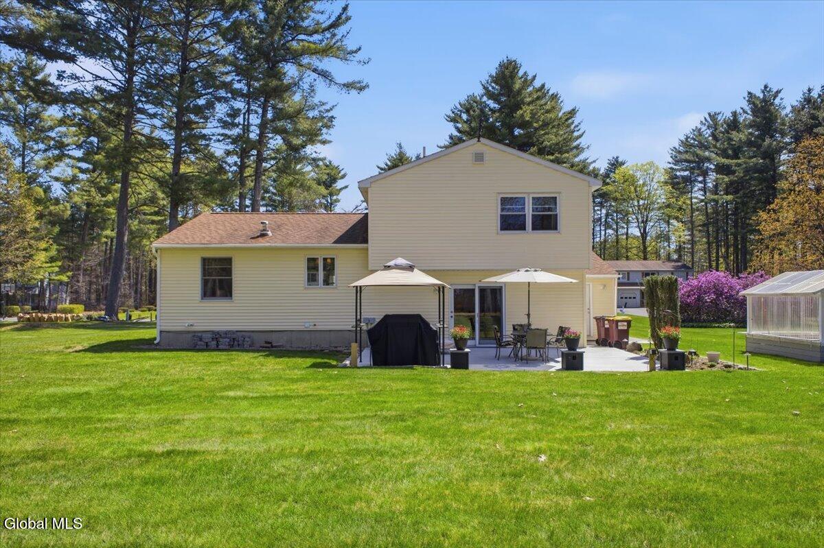 10 Queen Diana Lane Queensbury NY 12804