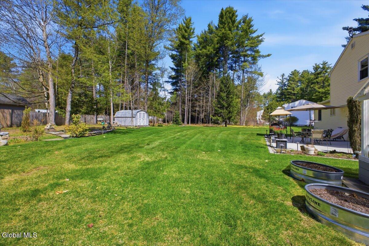 10 Queen Diana Lane Queensbury NY 12804