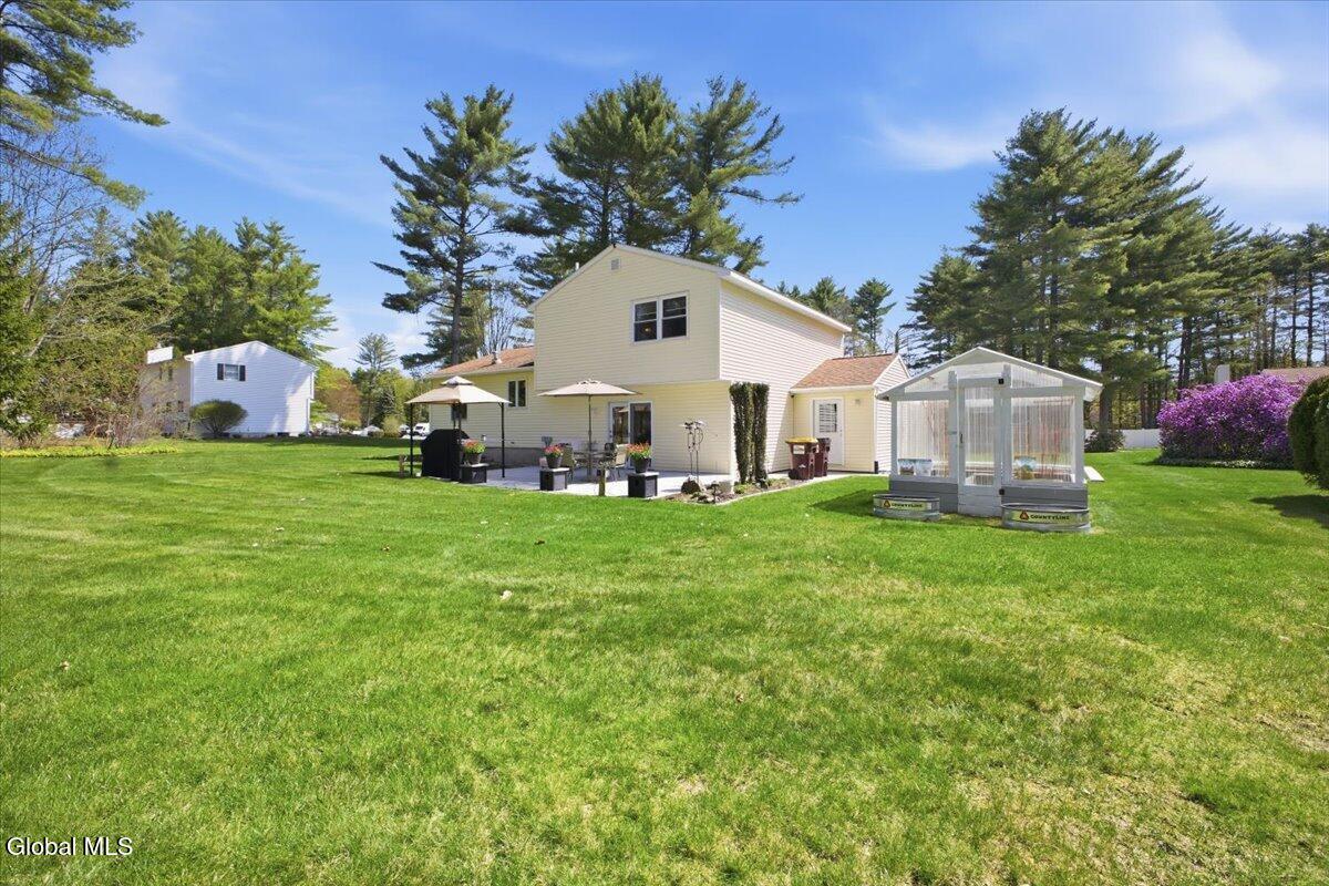 10 Queen Diana Lane Queensbury NY 12804