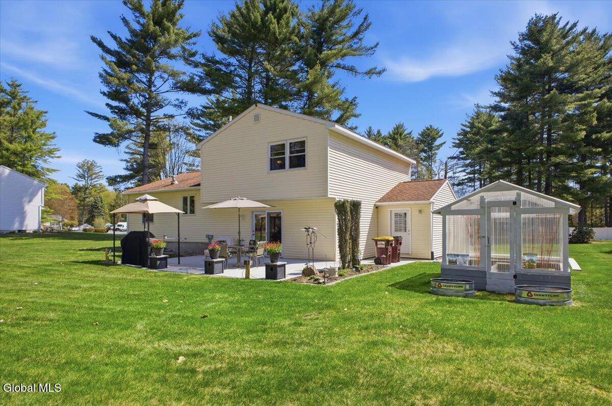 10 Queen Diana Lane Queensbury NY 12804