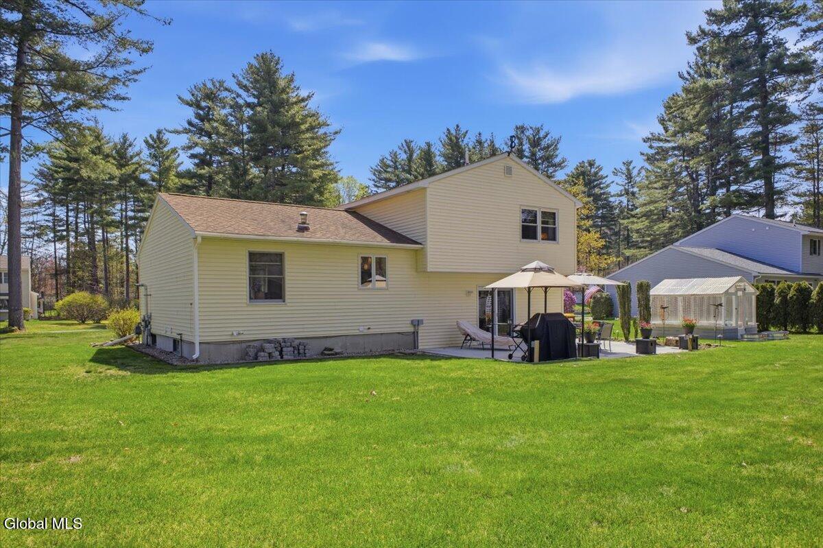 10 Queen Diana Lane Queensbury NY 12804