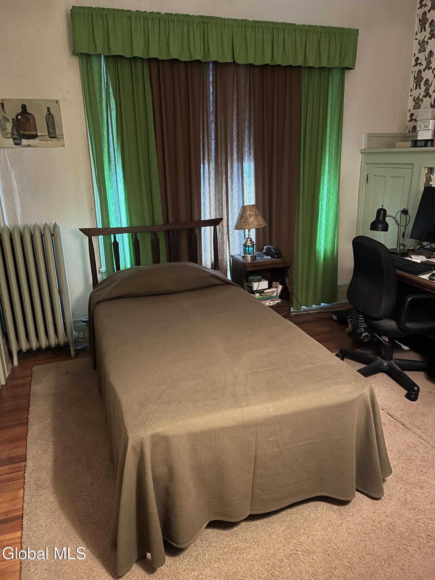 825 Dean Street Schenectady NY 12309