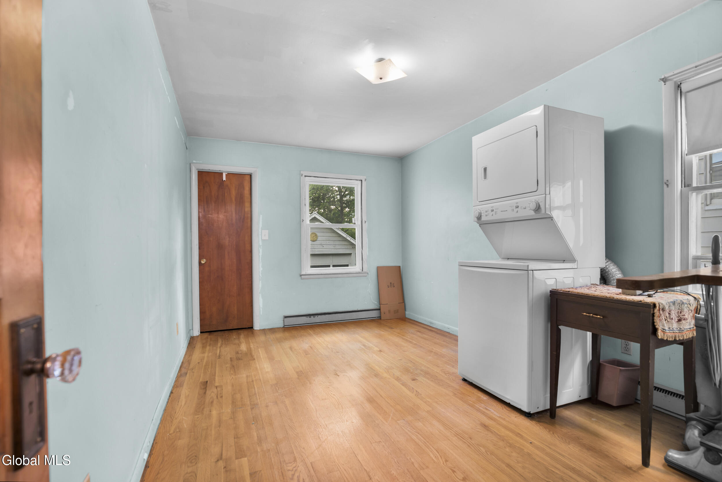 1322 Alden Place Schenectady NY 12308