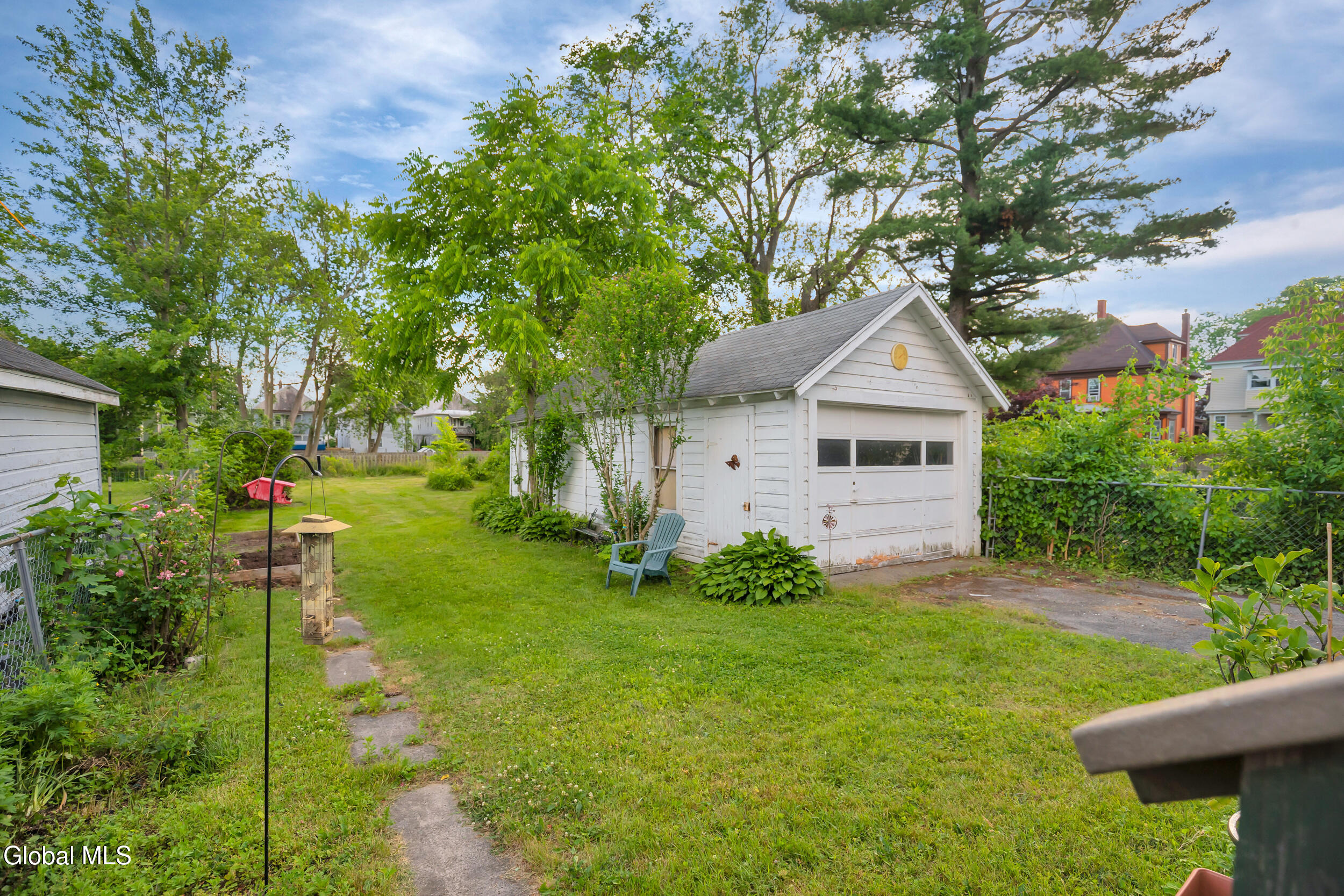 1322 Alden Place Schenectady NY 12308