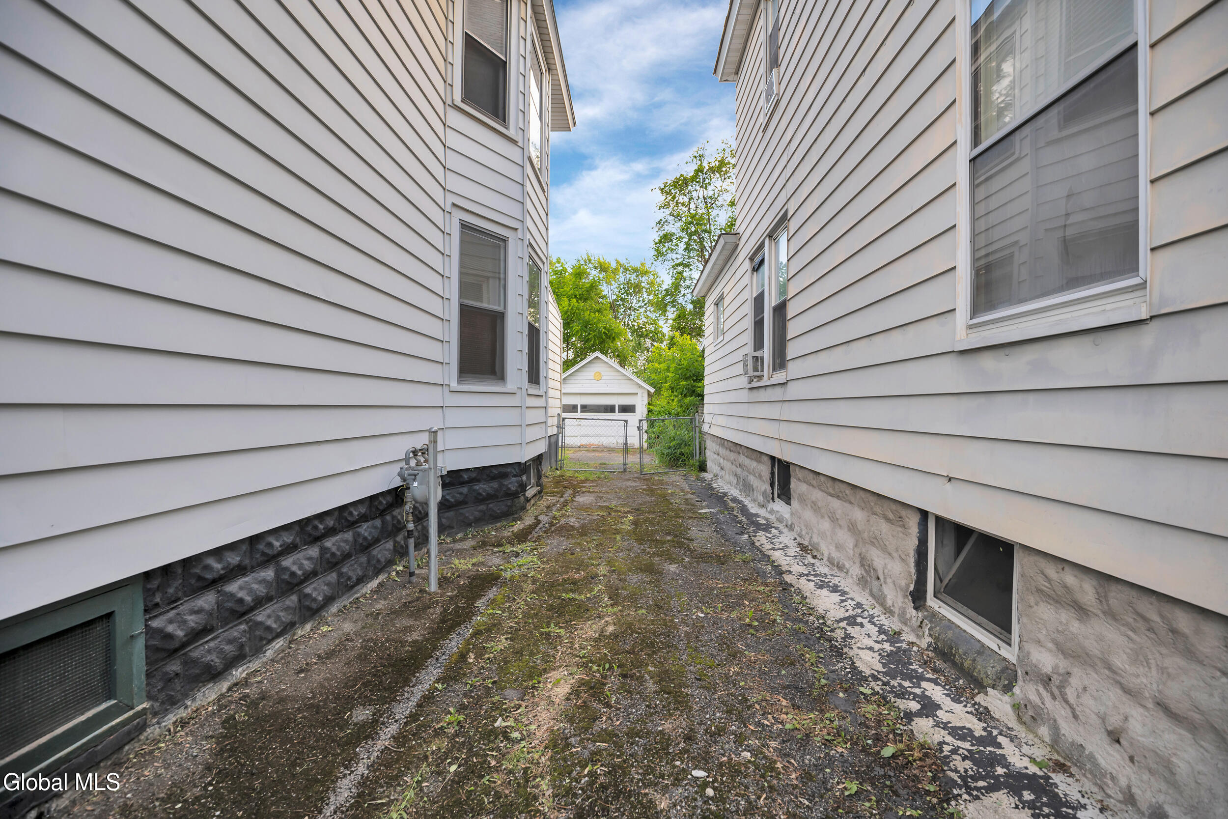 1322 Alden Place Schenectady NY 12308