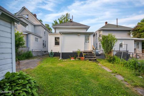 1322 Alden Place Schenectady NY 12308