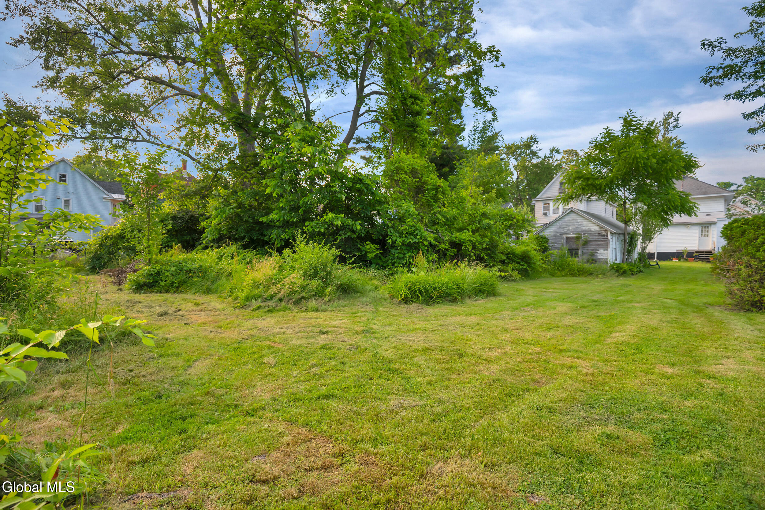 1322 Alden Place Schenectady NY 12308