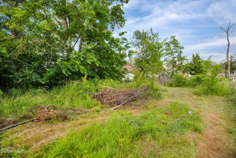 1322 Alden Place Schenectady NY 12308