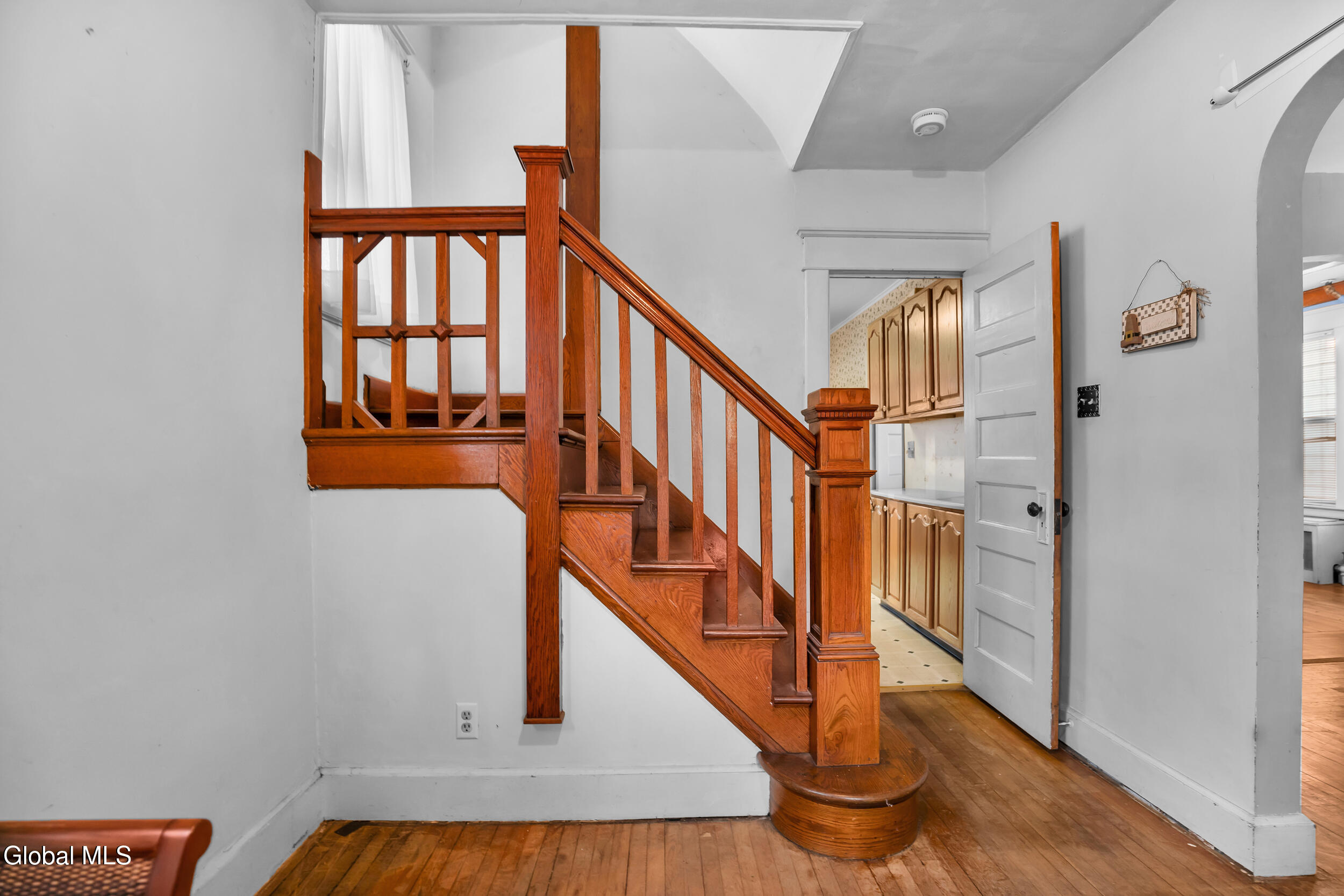 1322 Alden Place Schenectady NY 12308