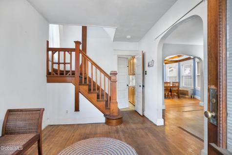 1322 Alden Place Schenectady NY 12308
