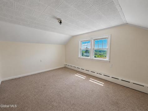121 North Road Greenville NY 12083