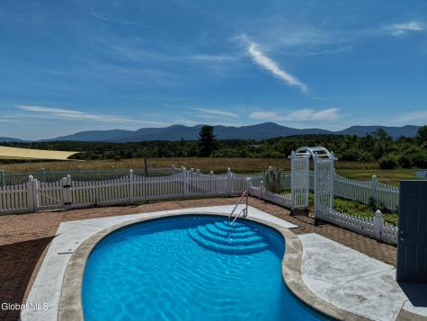 121 North Road Greenville NY 12083