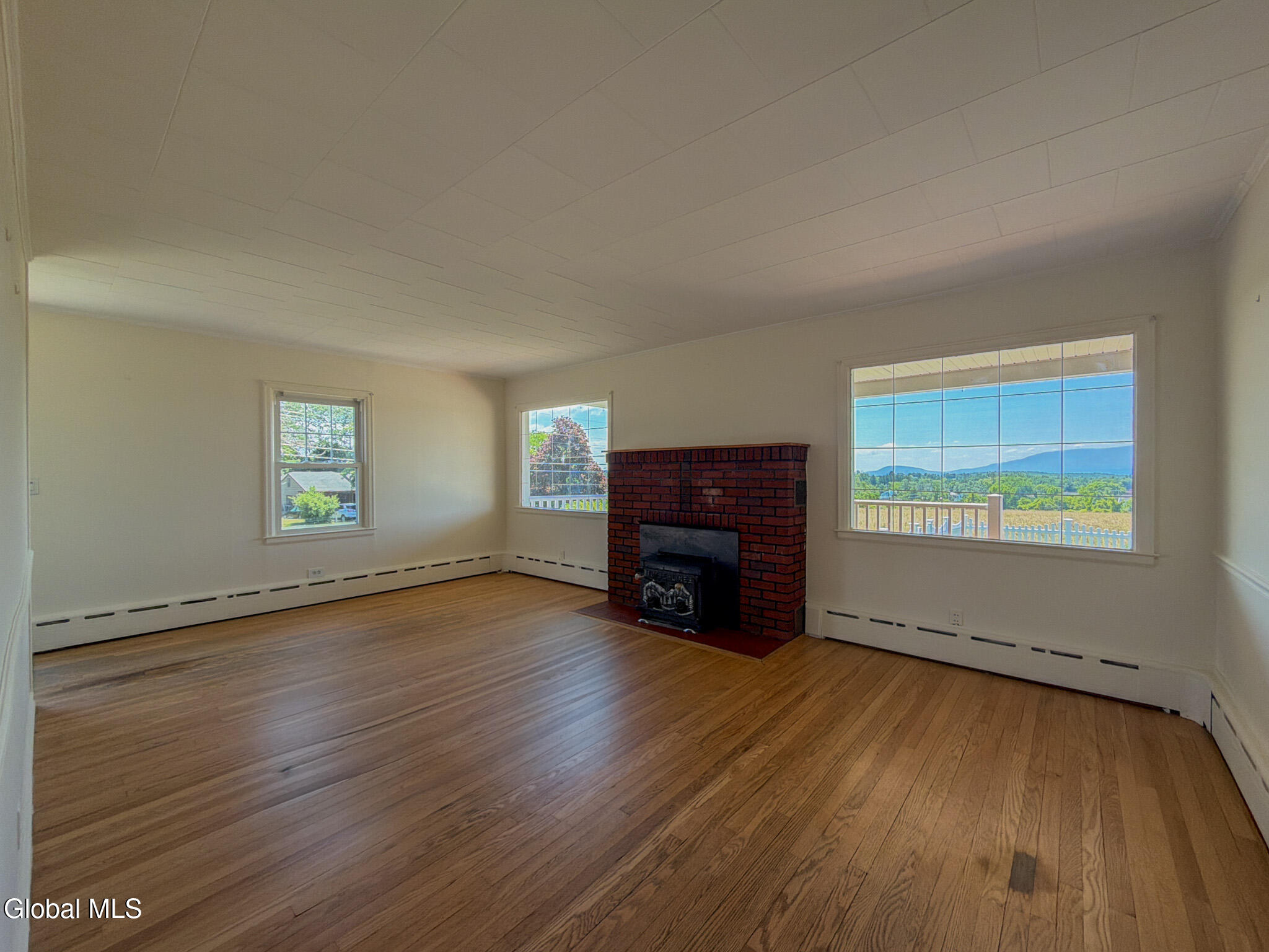 121 North Road Greenville NY 12083