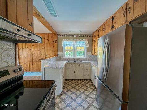 121 North Road Greenville NY 12083