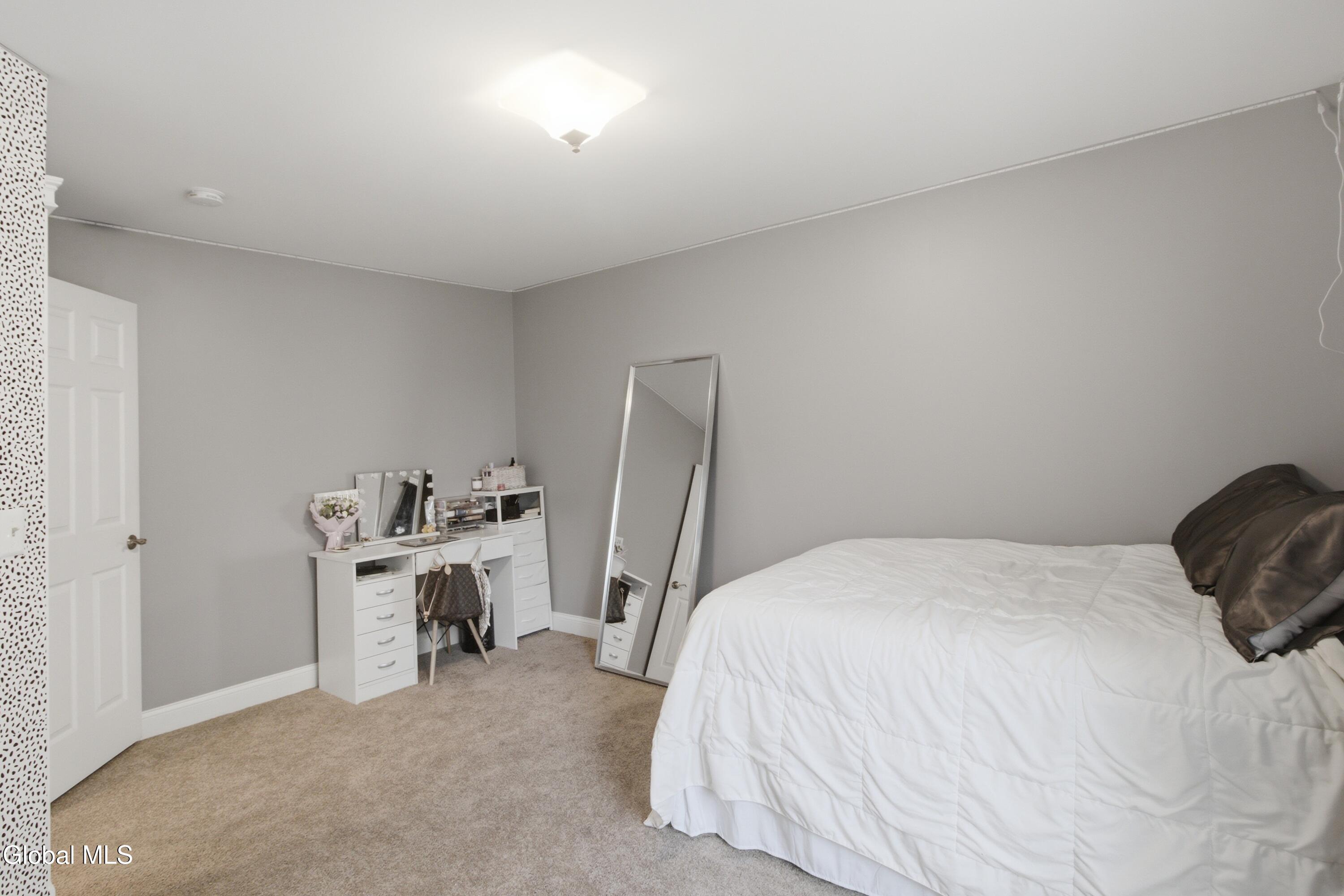 12 Thoroughbred Drive East Greenbush NY 12061