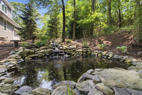 12 Thoroughbred Drive East Greenbush NY 12061
