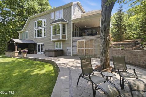 12 Thoroughbred Drive East Greenbush NY 12061