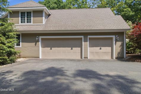 12 Thoroughbred Drive East Greenbush NY 12061