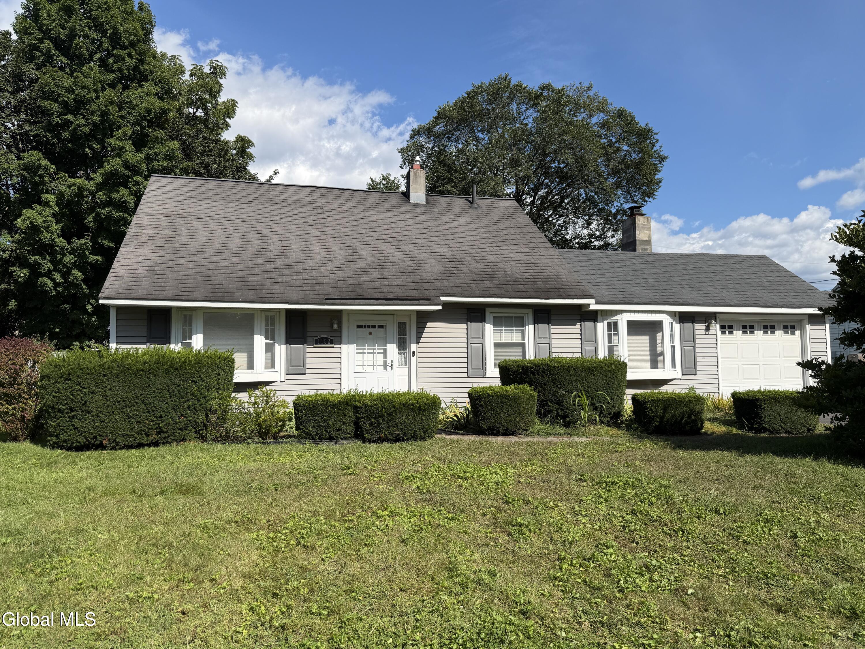1152 Outer Drive Rotterdam NY 12303