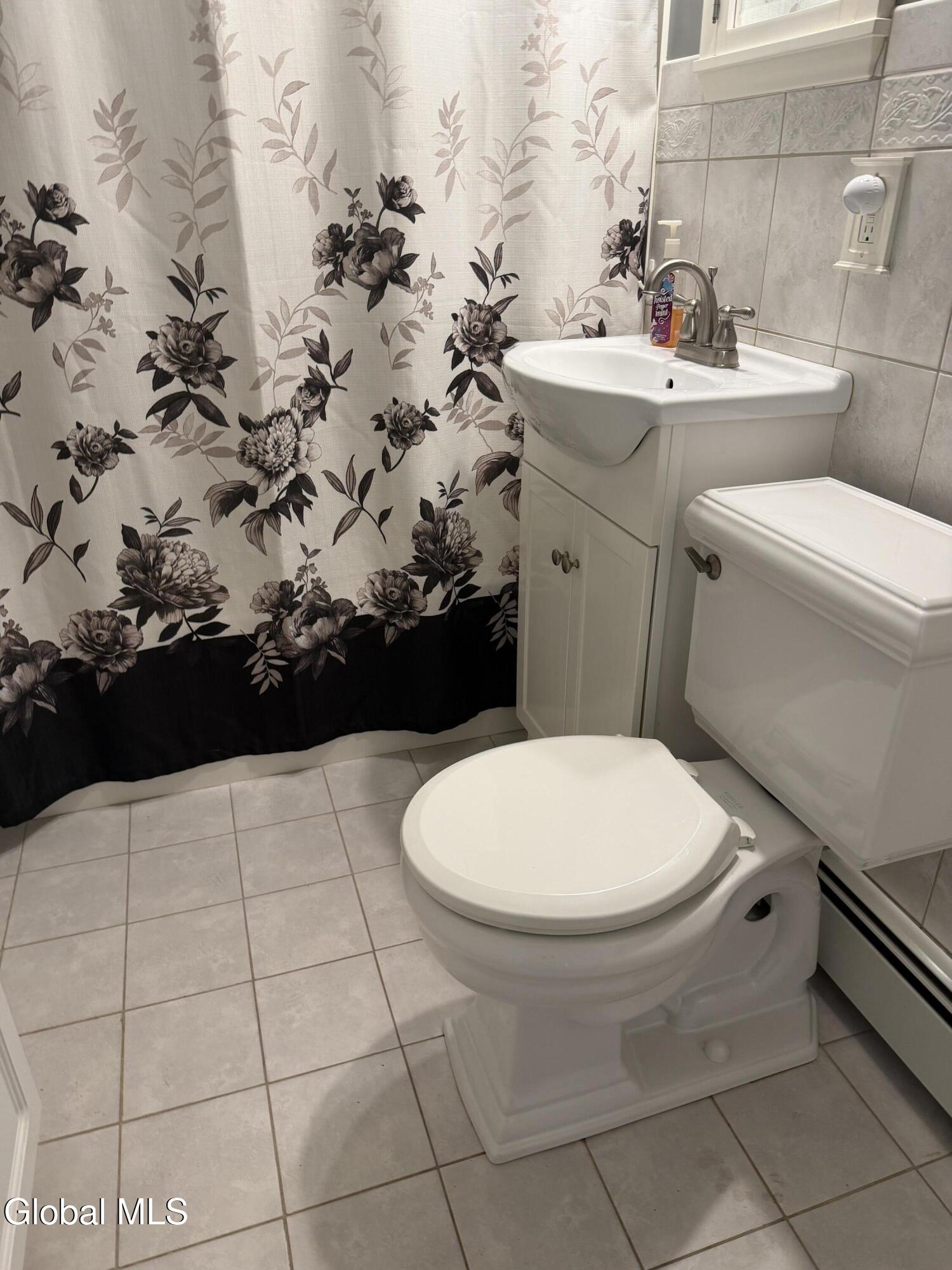 1152 Outer Drive Rotterdam NY 12303