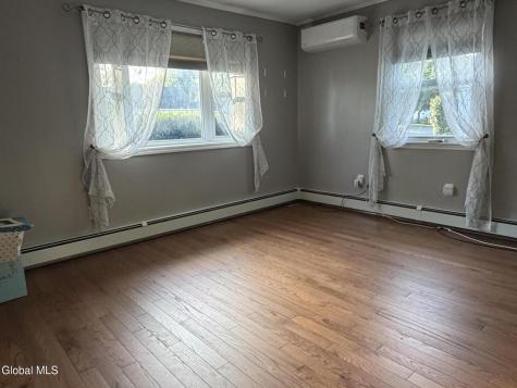 1152 Outer Drive Rotterdam NY 12303