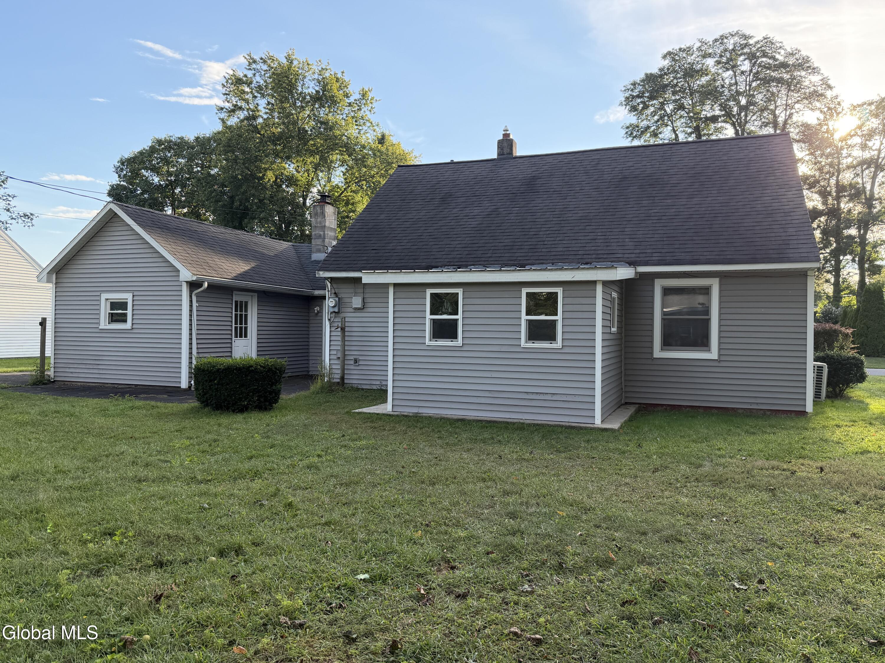 1152 Outer Drive Rotterdam NY 12303