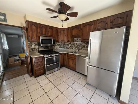 1152 Outer Drive Rotterdam NY 12303