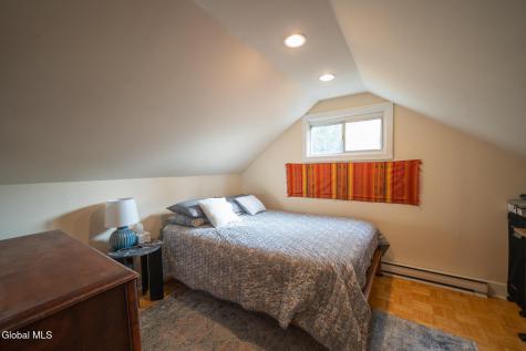 1 Waverly Place Guilderland NY 12203