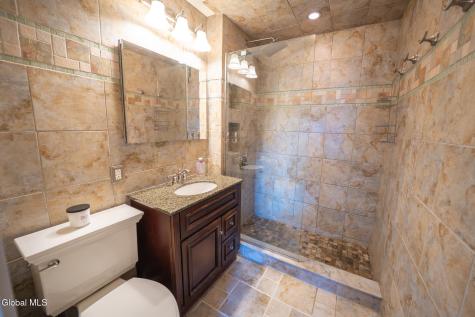 1 Waverly Place Guilderland NY 12203