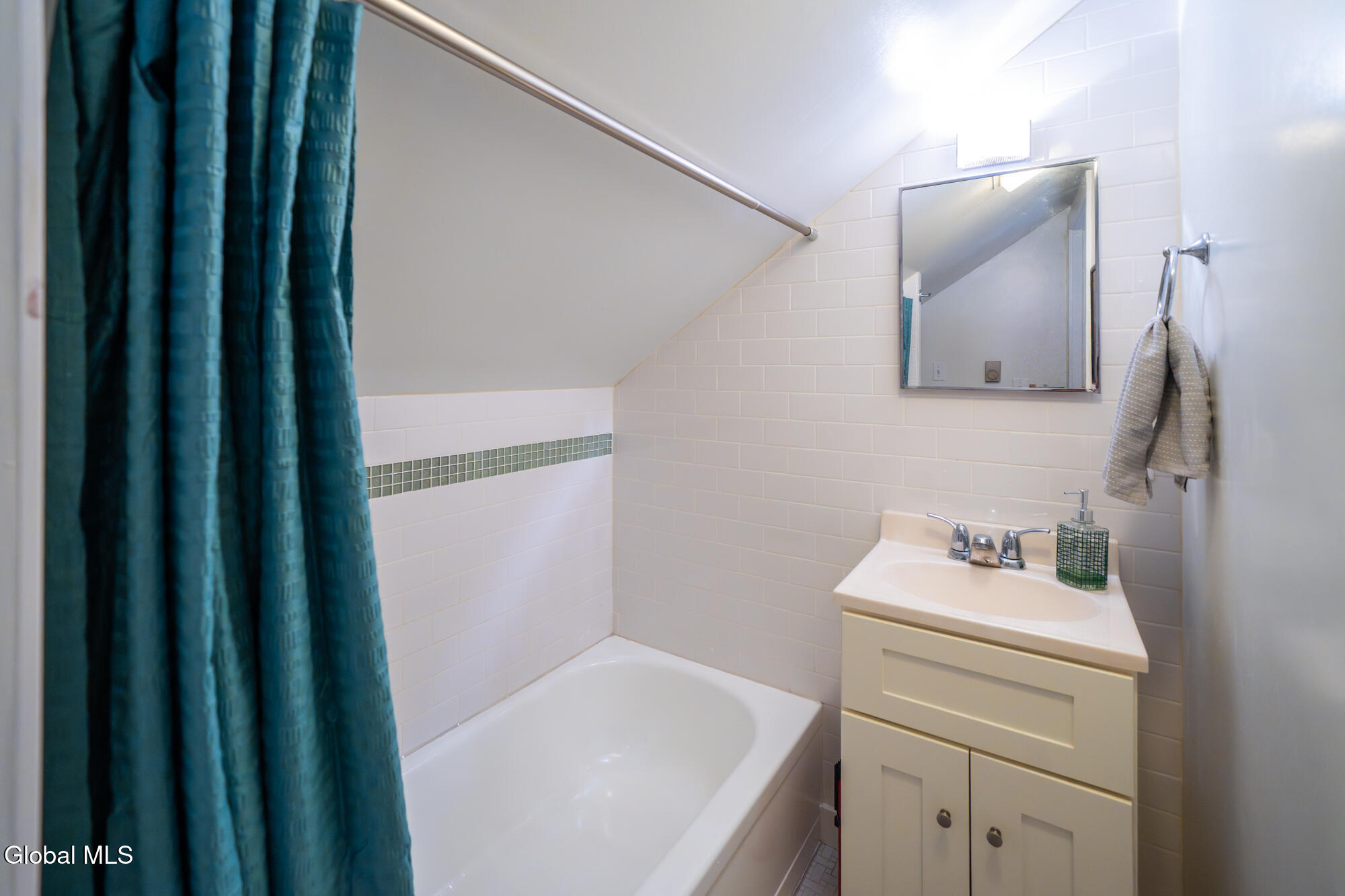 1 Waverly Place Guilderland NY 12203