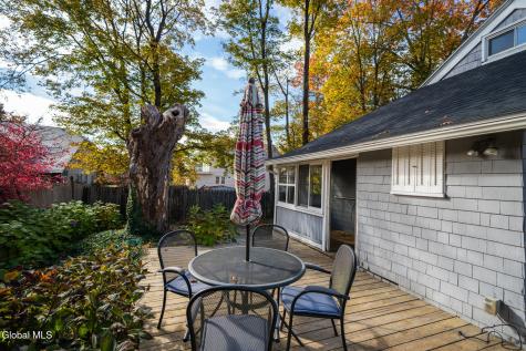1 Waverly Place Guilderland NY 12203