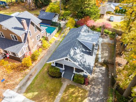 1 Waverly Place Guilderland NY 12203