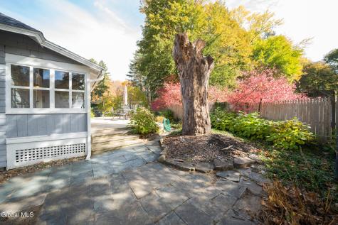 1 Waverly Place Guilderland NY 12203