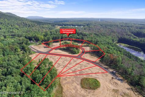 2 Hidden Pond Way Gansevoort NY 12831