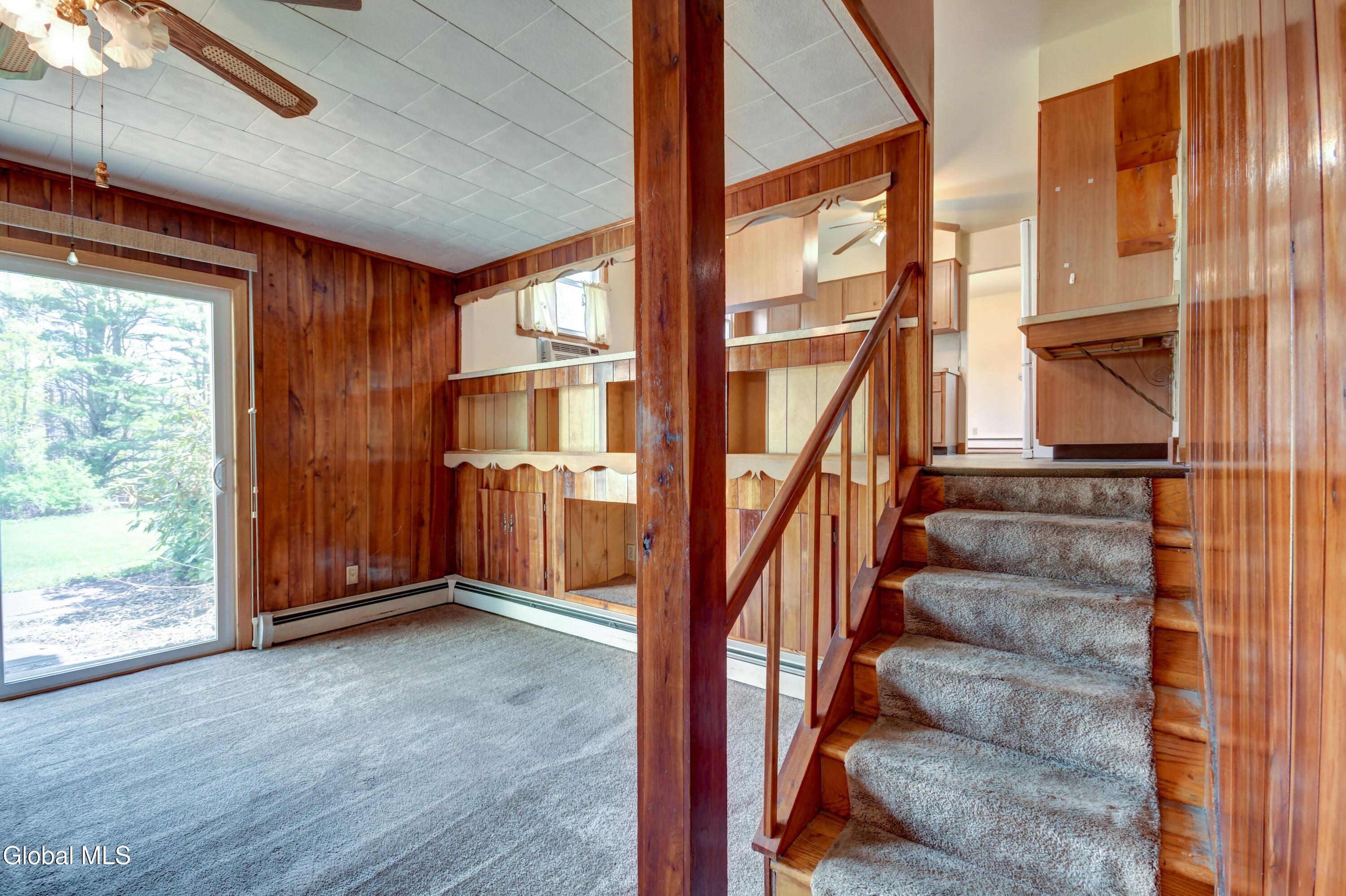 905 Midline Road Amsterdam NY 12010