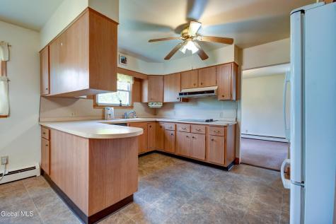 905 Midline Road Amsterdam NY 12010