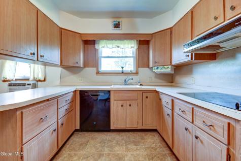 905 Midline Road Amsterdam NY 12010