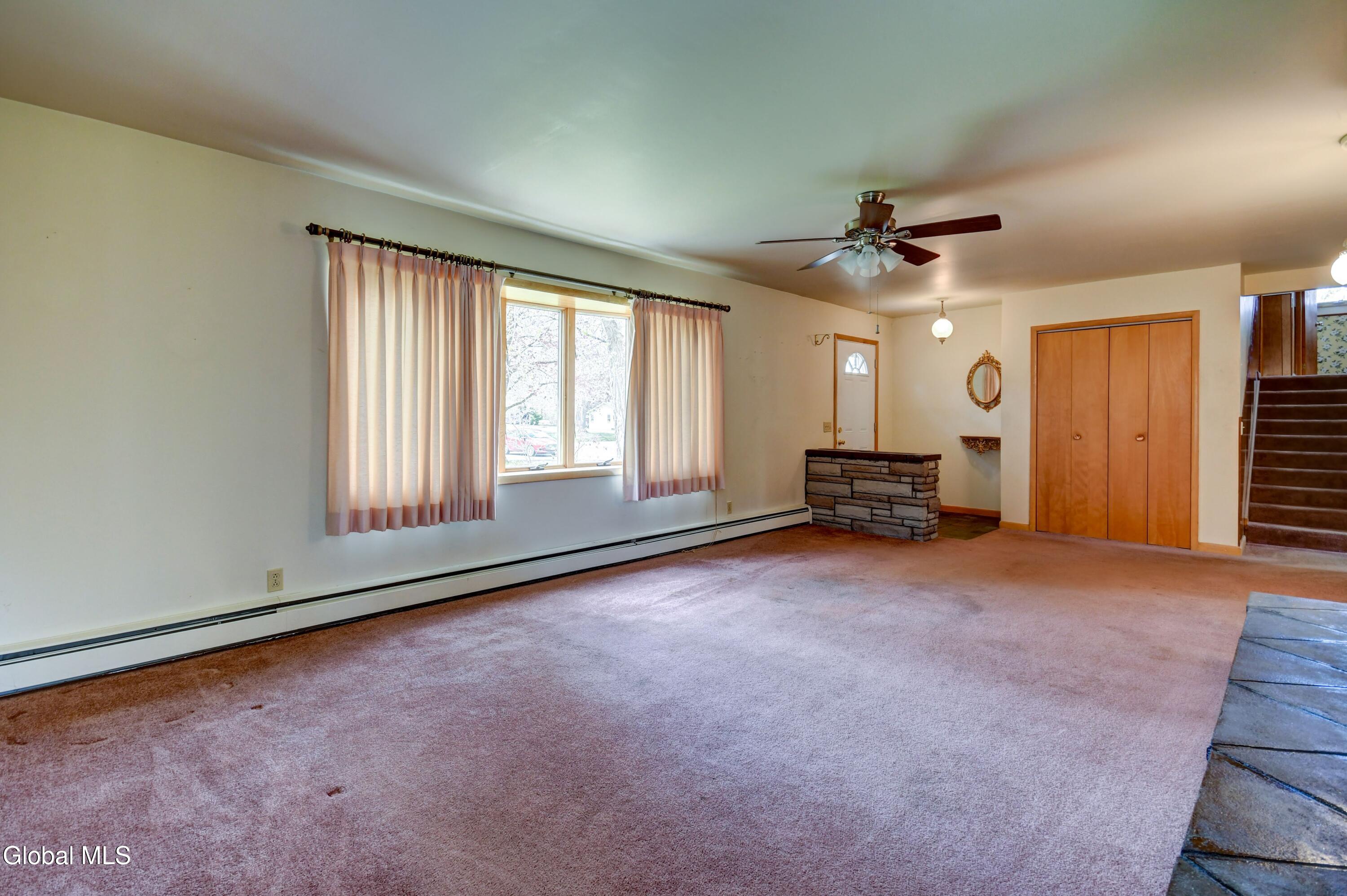 905 Midline Road Amsterdam NY 12010
