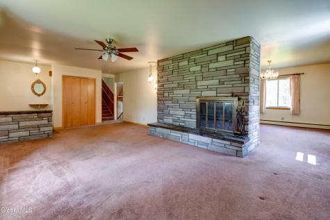 905 Midline Road Amsterdam NY 12010