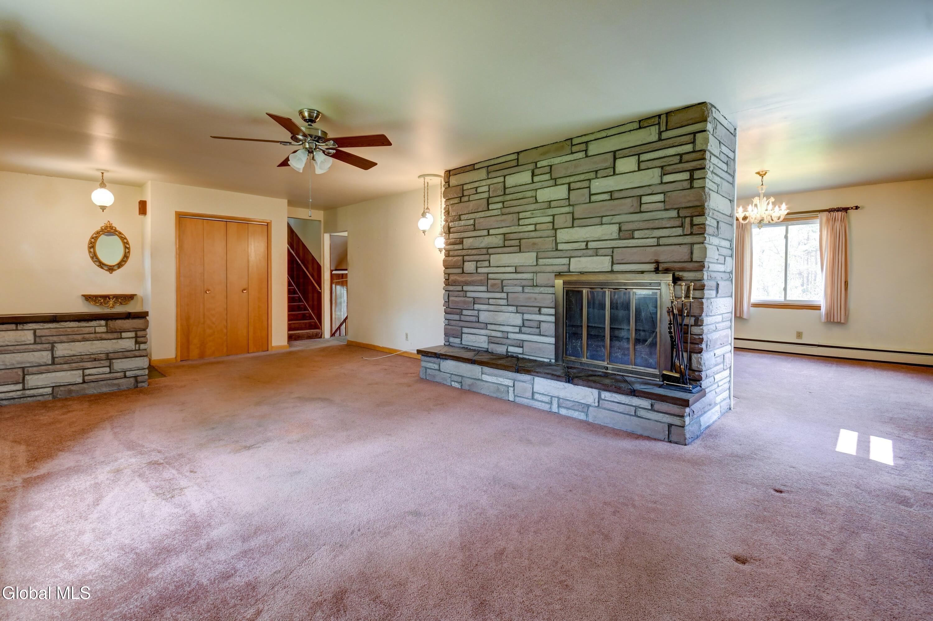 905 Midline Road Amsterdam NY 12010