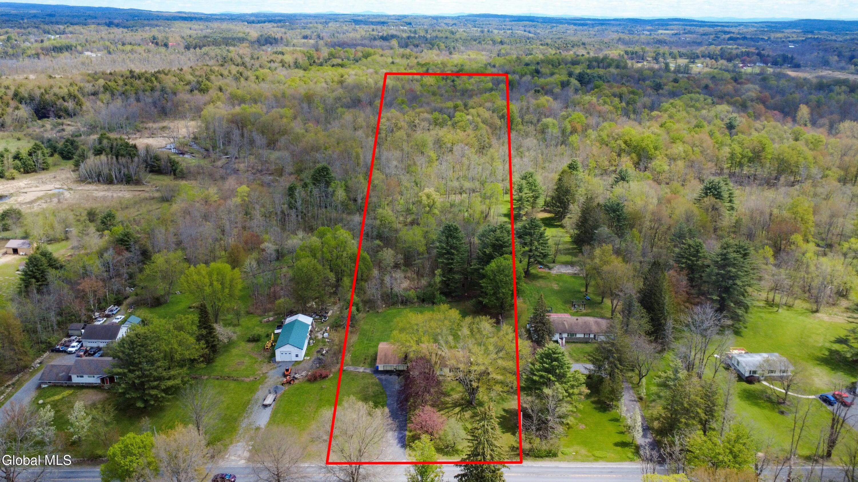 905 Midline Road Amsterdam NY 12010