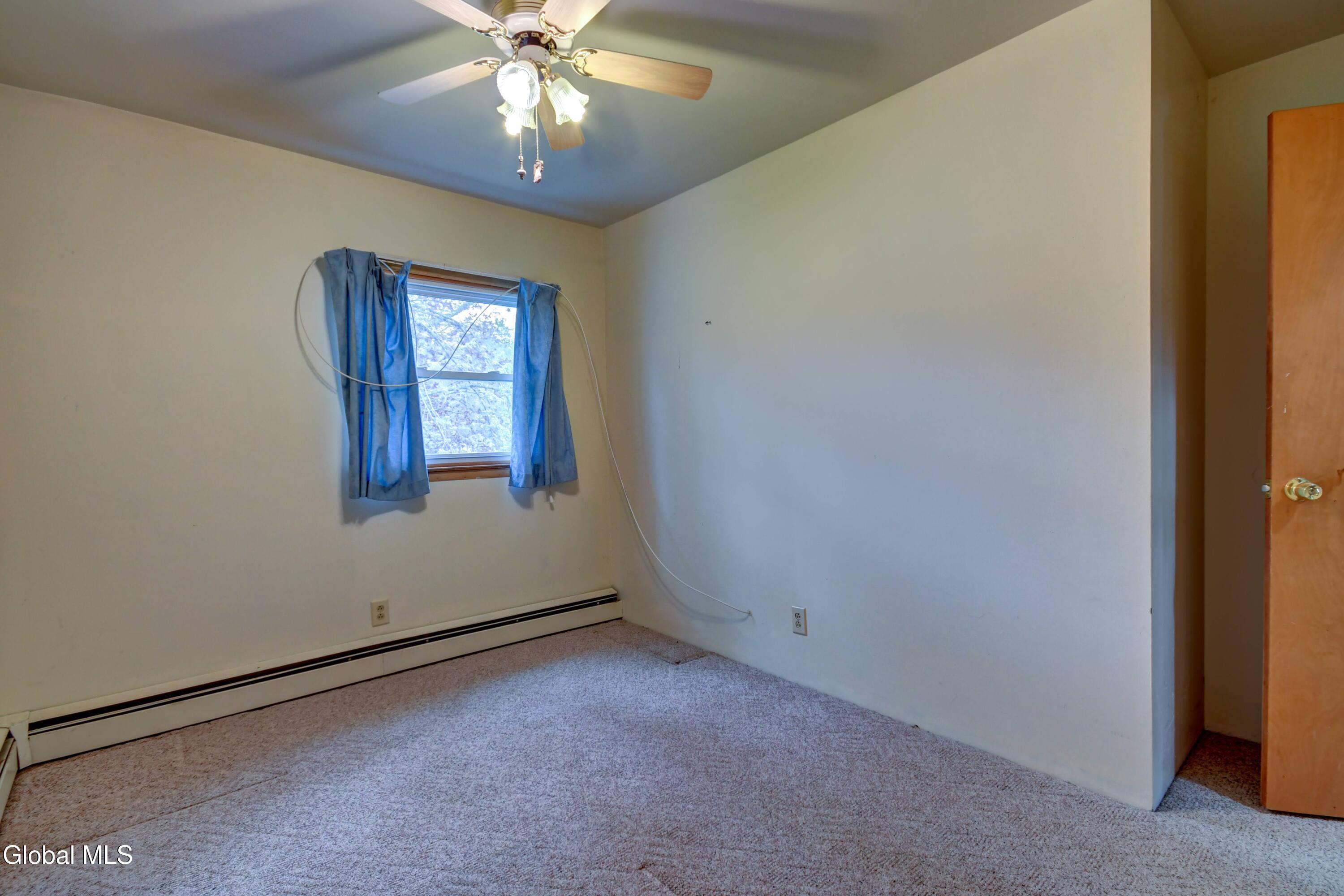 905 Midline Road Amsterdam NY 12010