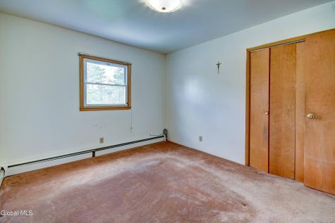 905 Midline Road Amsterdam NY 12010