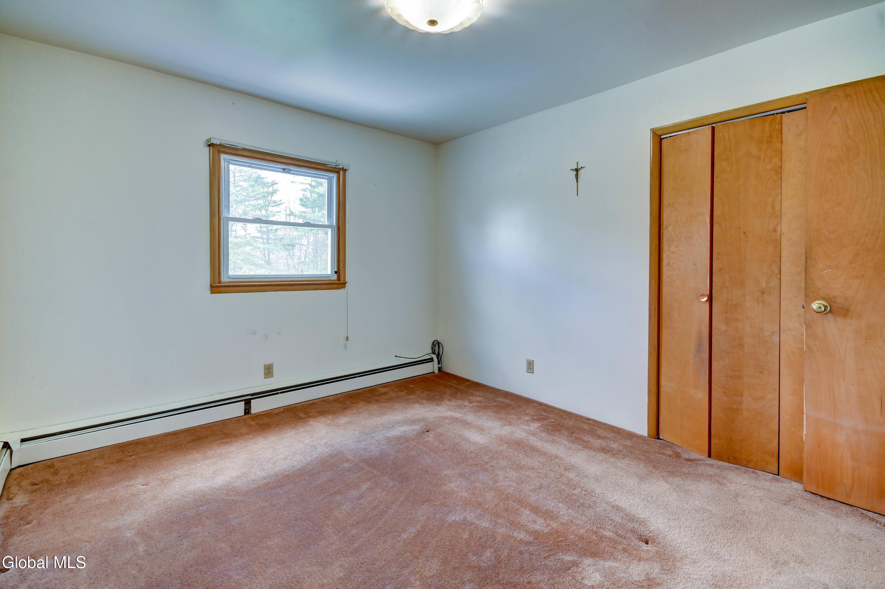 905 Midline Road Amsterdam NY 12010