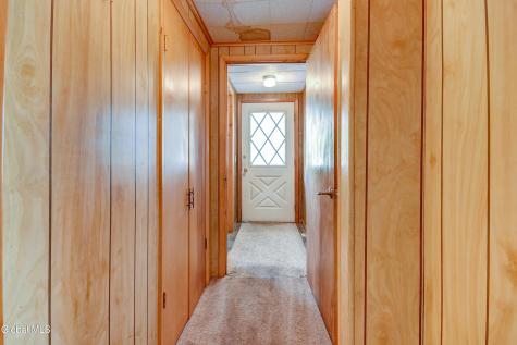 905 Midline Road Amsterdam NY 12010